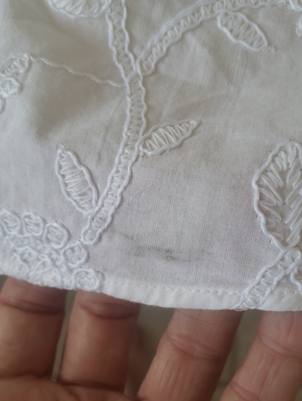 LOFT White Halter Shift Dress • Embroidered Floral Cotton • MP Petite • A-line - Picture 15 of 15
